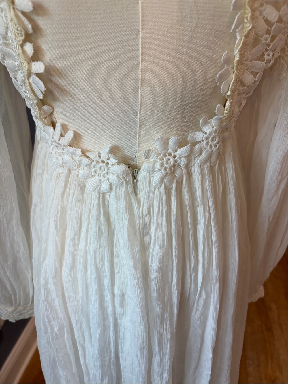 Free People Lou Lou Babydoll Dress NWT Ivory Lace Open Back Size 8 - Picture 5 of 13